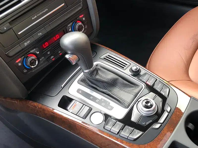 Audi A5 2010 2.0TFSI Sportback Luxury — миниатюра 14