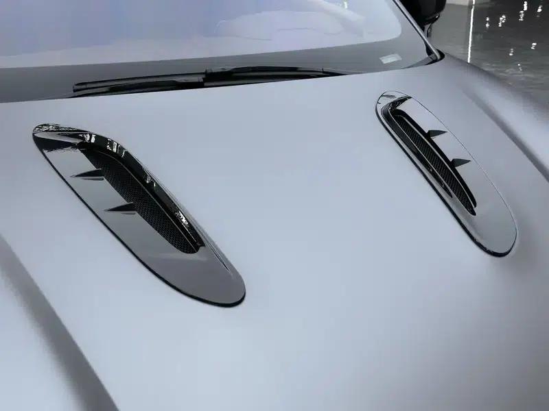 2022 Aston Martin DBX 4.0T V8 — миниатюра 11