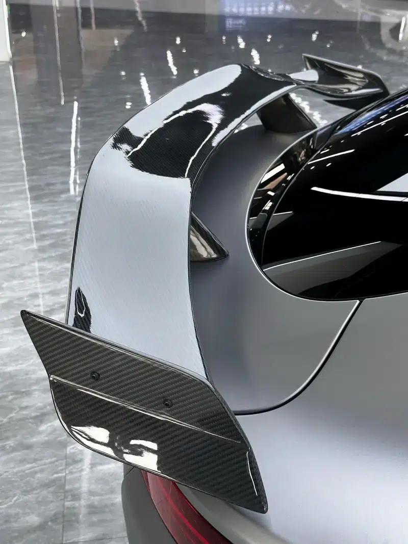 2022 Aston Martin DBX 4.0T V8 — миниатюра 20