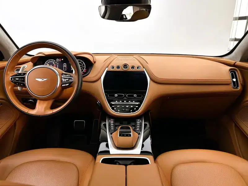 2022 Aston Martin DBX 4.0T V8 — миниатюра 28