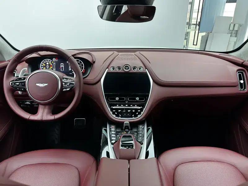 2023 Aston Martin DBX 4.0T V8 — миниатюра 14
