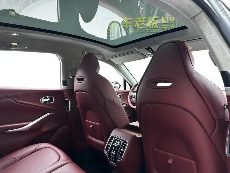 2023 Aston Martin DBX 4.0T V8 — миниатюра 20
