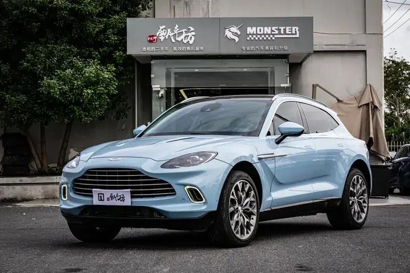 Aston Martin DBX 2022 3.0T STRAIGHT SIX — миниатюра 1