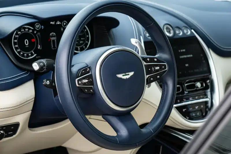 Aston Martin DBX 2022 3.0T STRAIGHT SIX — миниатюра 12