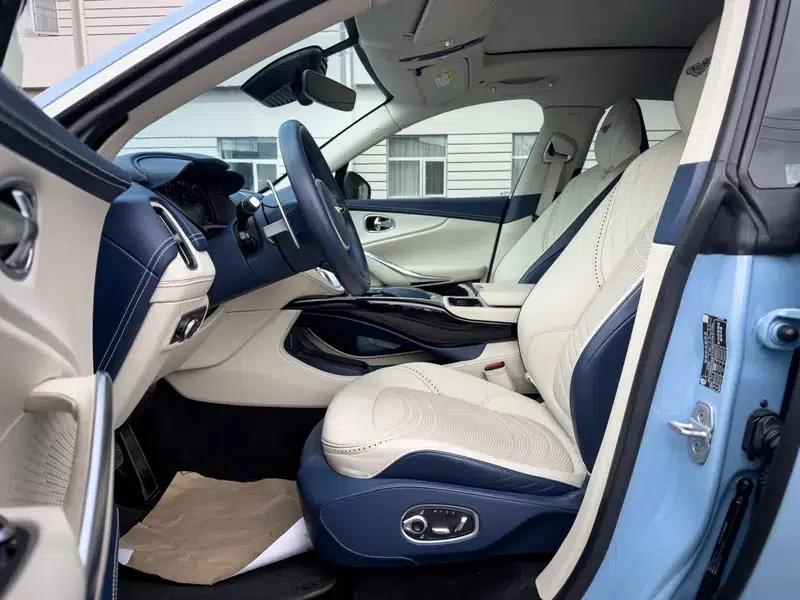 Aston Martin DBX 2022 3.0T STRAIGHT SIX — миниатюра 14