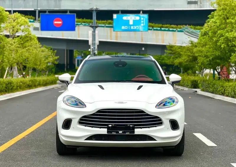 Aston Martin DBX 2022 3.0T STRAIGHT SIX — миниатюра 2