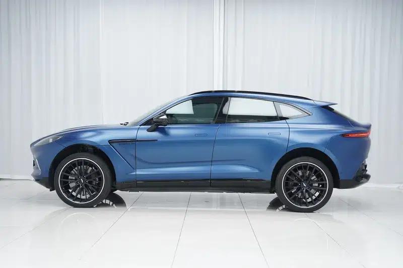 2022 Aston Martin DBX 4.0T V8 — миниатюра 3
