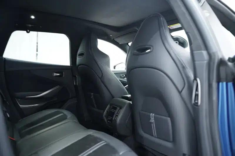 2022 Aston Martin DBX 4.0T V8 — миниатюра 10