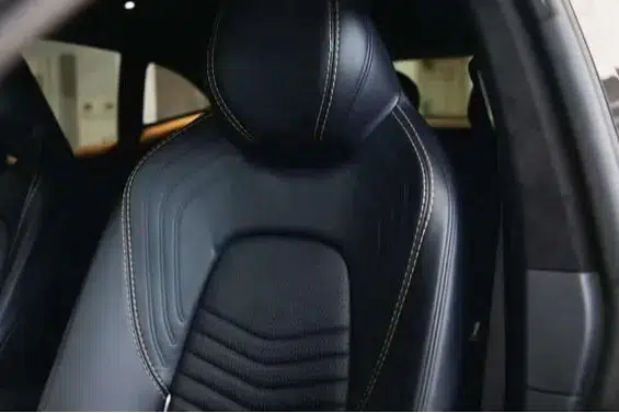 Aston Martin DBX 2021 4.0T V8 Silk Road Edition — миниатюра 10