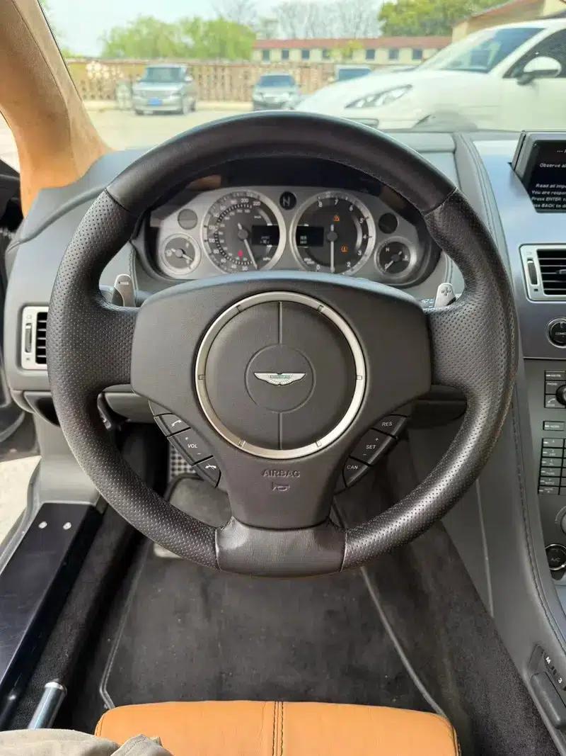 2007 Vantage 4.3 Manual Coupe — миниатюра 9