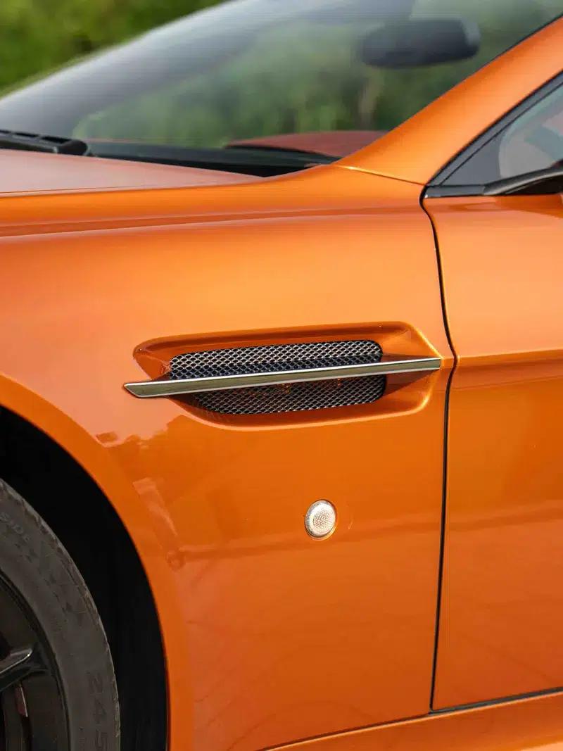 2012 Vantage 4.7L S Roadster — миниатюра 9