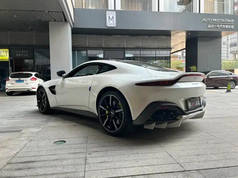 2018 Vantage 4.0T V8 — миниатюра 5