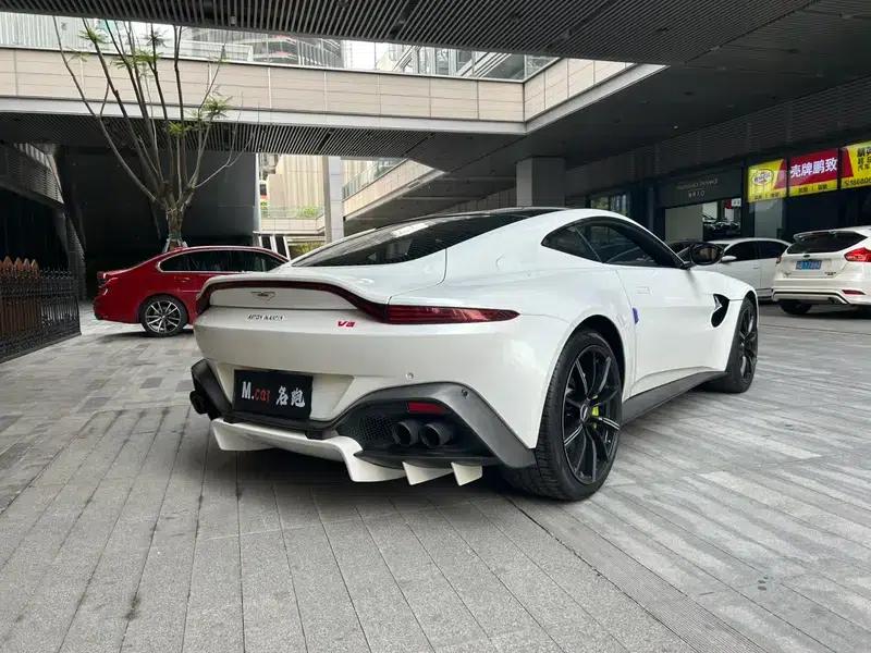 2018 Vantage 4.0T V8 — миниатюра 7