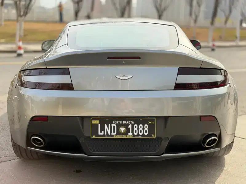 2016 Vantage 4.7L Coupe — миниатюра 6