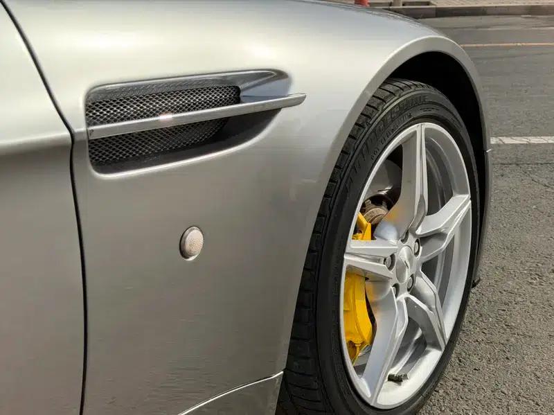 2016 Vantage 4.7L Coupe — миниатюра 10