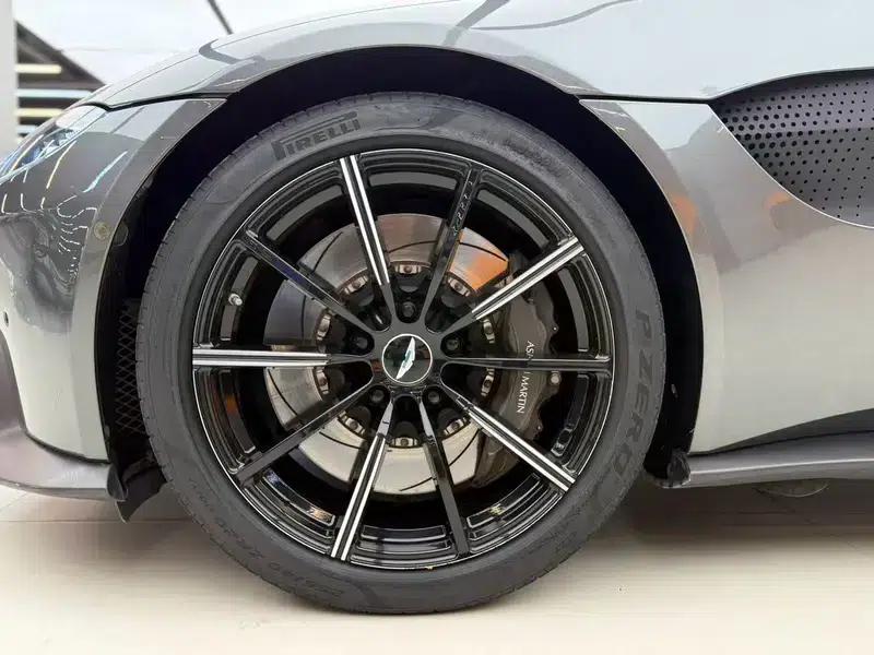 2018 Vantage 4.0T V8 — миниатюра 6
