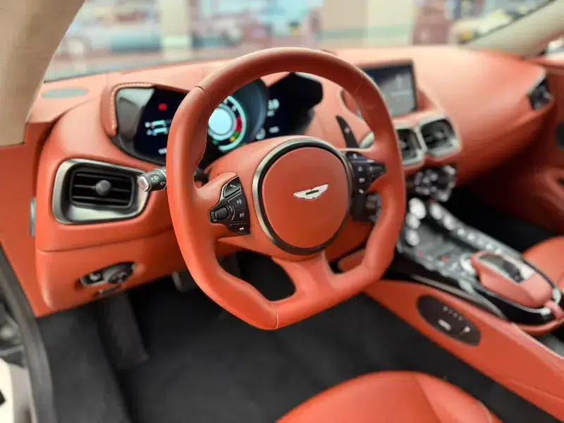 2018 Vantage 4.0T V8 — миниатюра 8