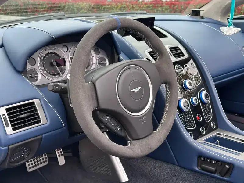 2017 Vantage 4.7L S British Limited Edition Convertible — миниатюра 16