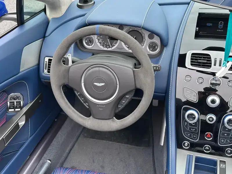 2017 Vantage 4.7L S British Limited Edition Convertible — миниатюра 18