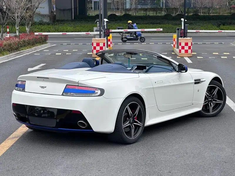 2017 Vantage 4.7L S British Limited Edition Convertible — миниатюра 6