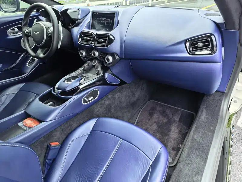 2018 Vantage 4.0T V8 — миниатюра 7