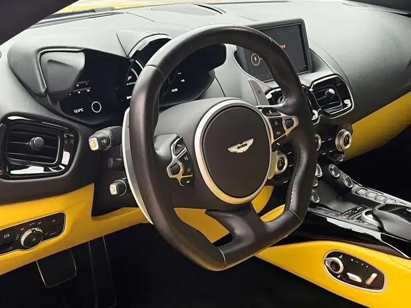 2020 Vantage 4.0T V8 Roadster — миниатюра 6