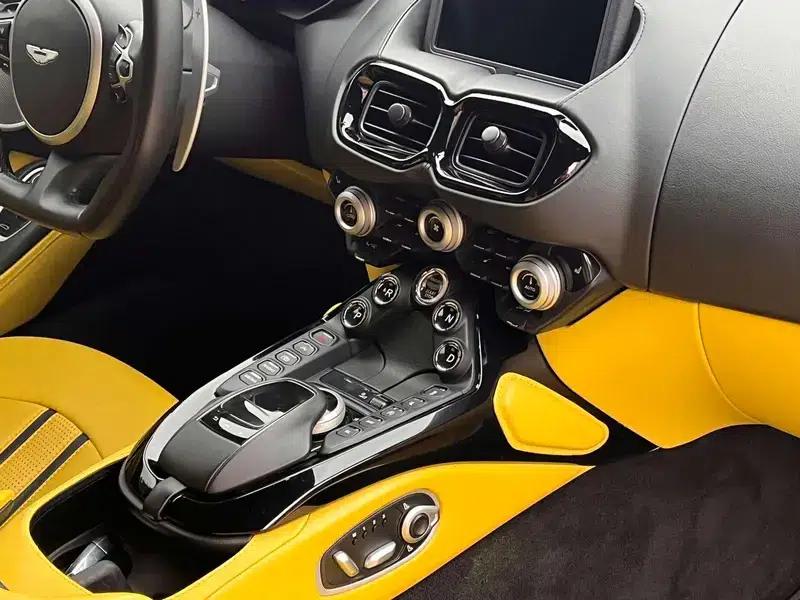 2020 Vantage 4.0T V8 Roadster — миниатюра 7
