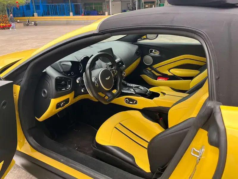 2020 Vantage 4.0T V8 Roadster — миниатюра 8