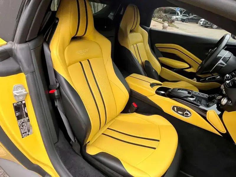 2020 Vantage 4.0T V8 Roadster — миниатюра 9