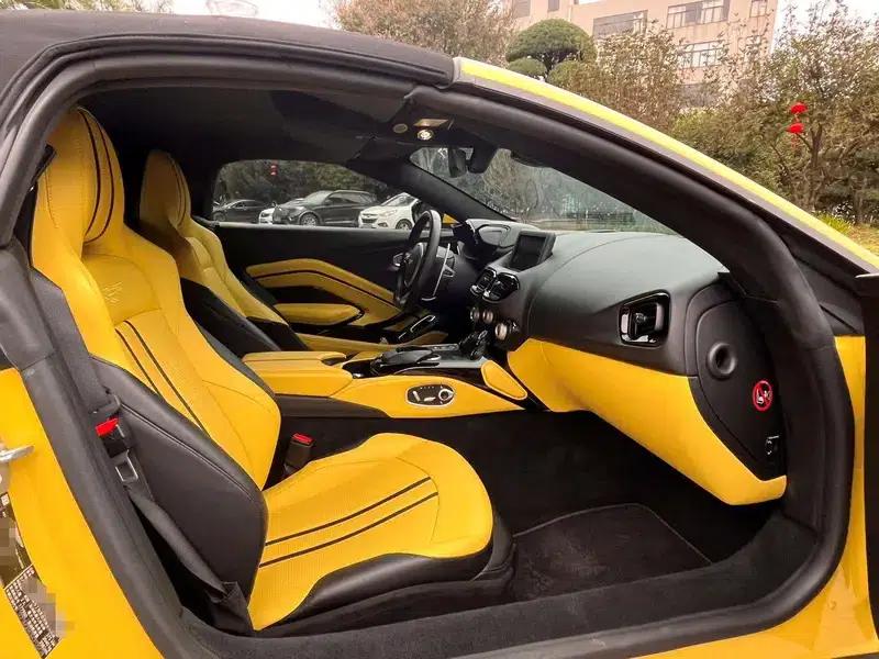 2020 Vantage 4.0T V8 Roadster — миниатюра 10