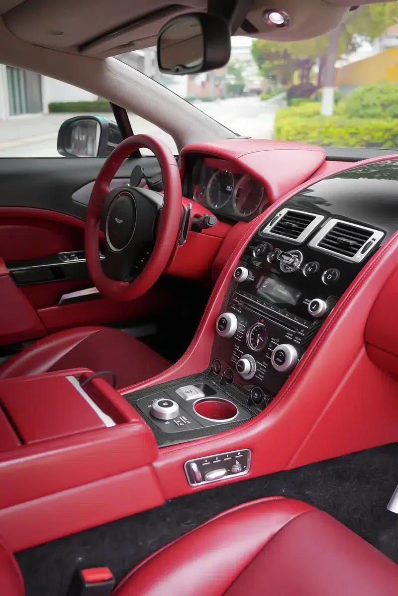 2010 Rapide 6.0L — миниатюра 17