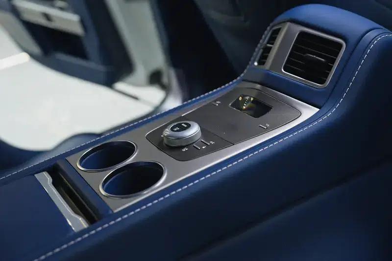2017 Rapide 6.0L S — миниатюра 31