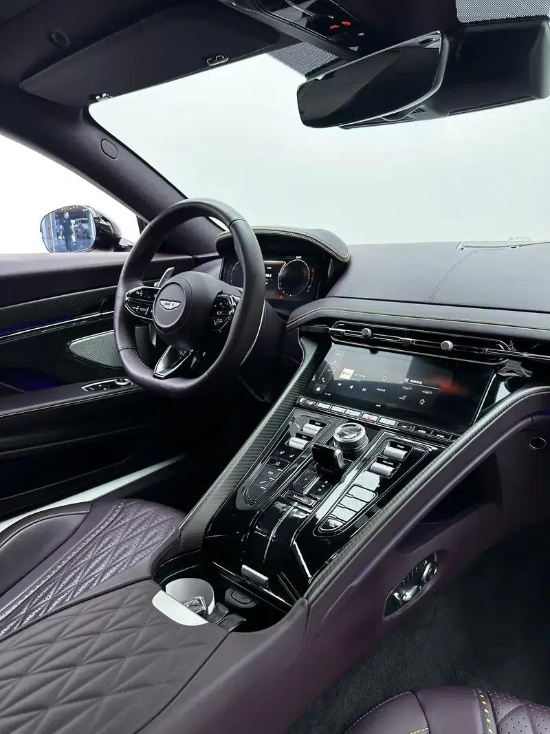 Aston Martin DB12 2024 4.0T V8 Coupe — миниатюра 22