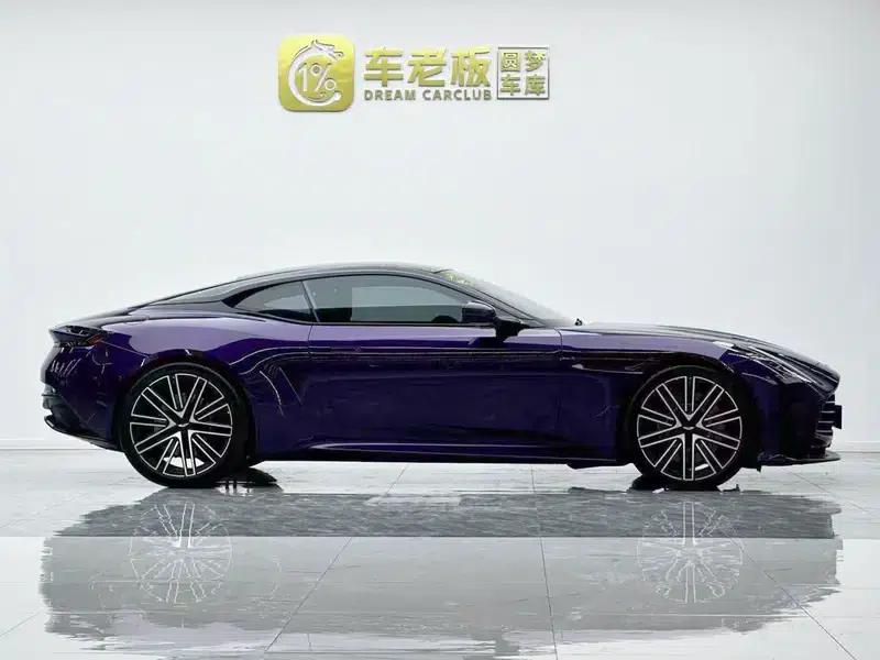 Aston Martin DB12 2024 4.0T V8 Coupe — миниатюра 7