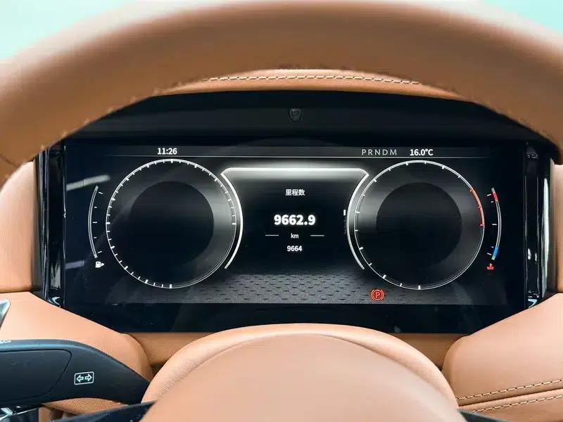 Aston Martin DB12 2024 4.0T V8 Coupe — миниатюра 21