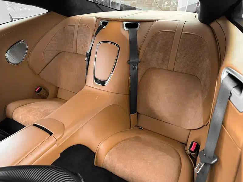 Aston Martin DB12 2024 4.0T V8 Coupe — миниатюра 24