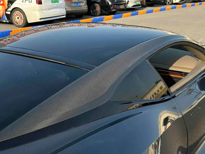 Aston Martin DB12 2024 4.0T V8 Coupe — миниатюра 11