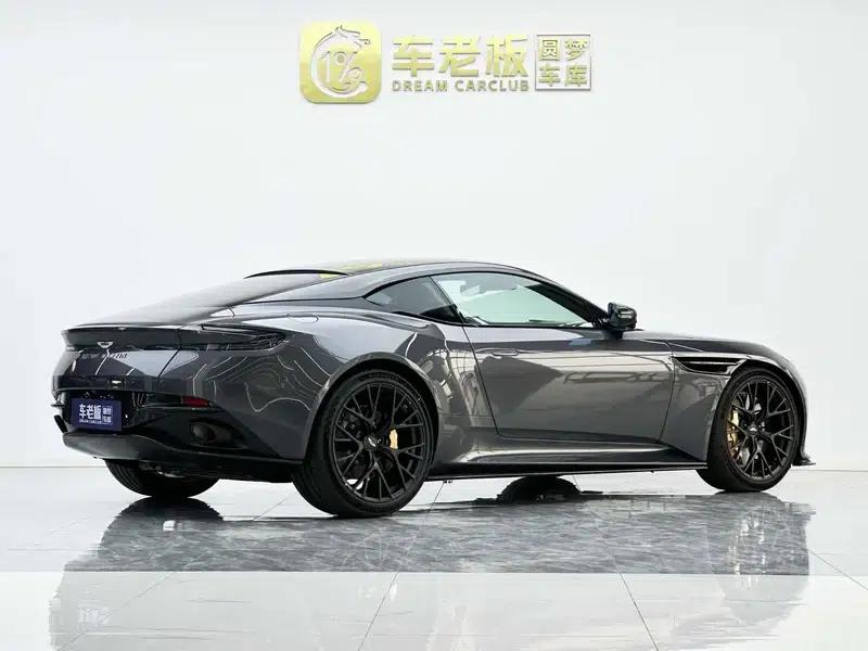 Aston Martin DB12 2024 4.0T V8 Coupe — миниатюра 5