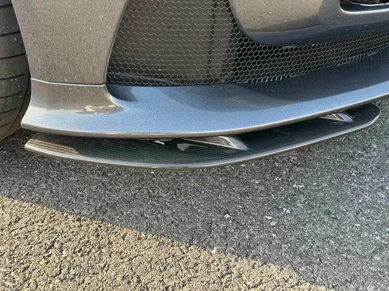 Aston Martin DB12 2024 4.0T V8 Coupe — миниатюра 8