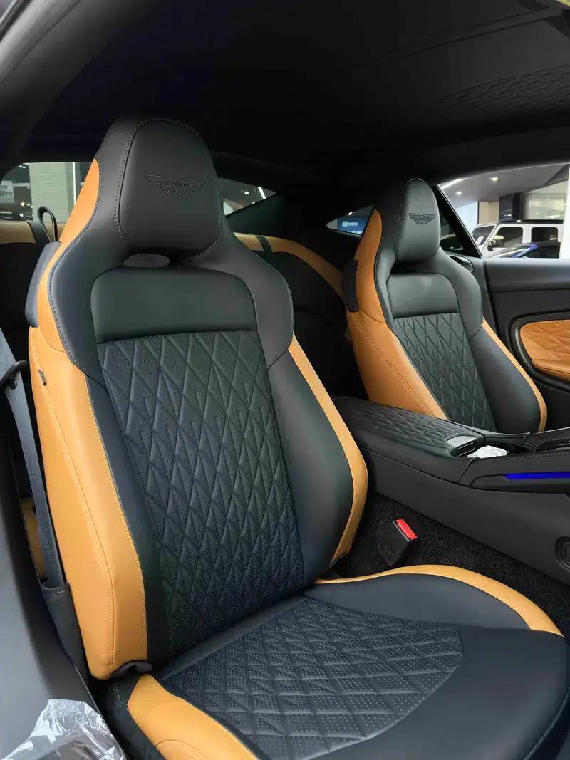Aston Martin DB12 2024 4.0T V8 Coupe — миниатюра 14