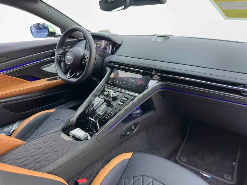 Aston Martin DB12 2024 4.0T V8 Coupe — миниатюра 20