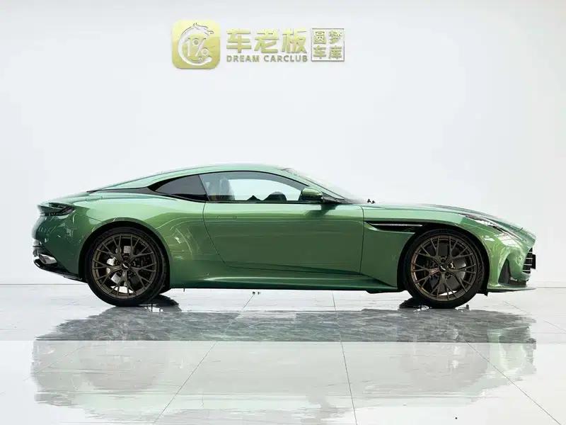 Aston Martin DB12 2024 4.0T V8 Coupe — миниатюра 7