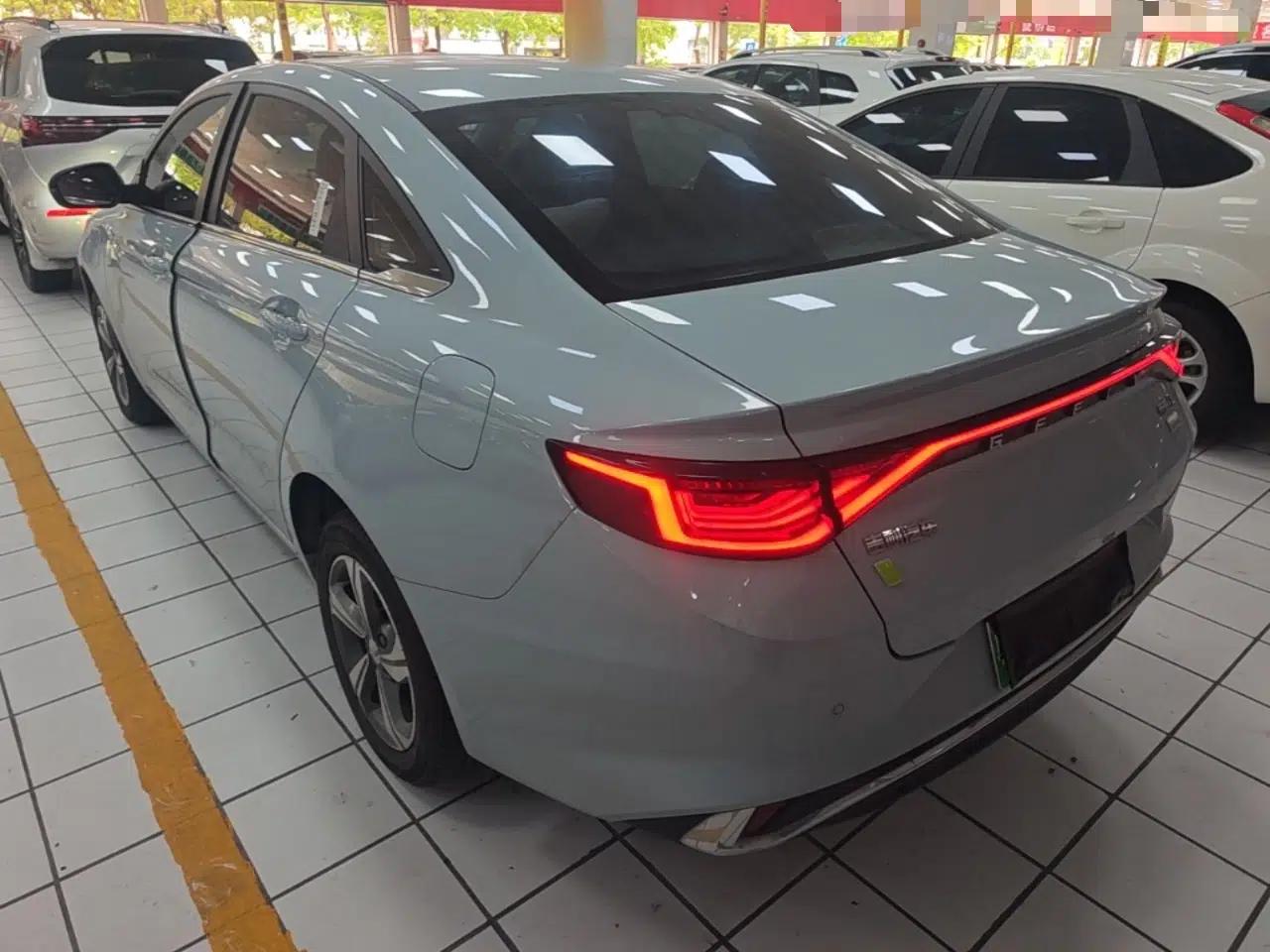 Geely Auto Emgrand L HiP 2022 1.5TD-DHT Pro 100KM Super Clean — миниатюра 4