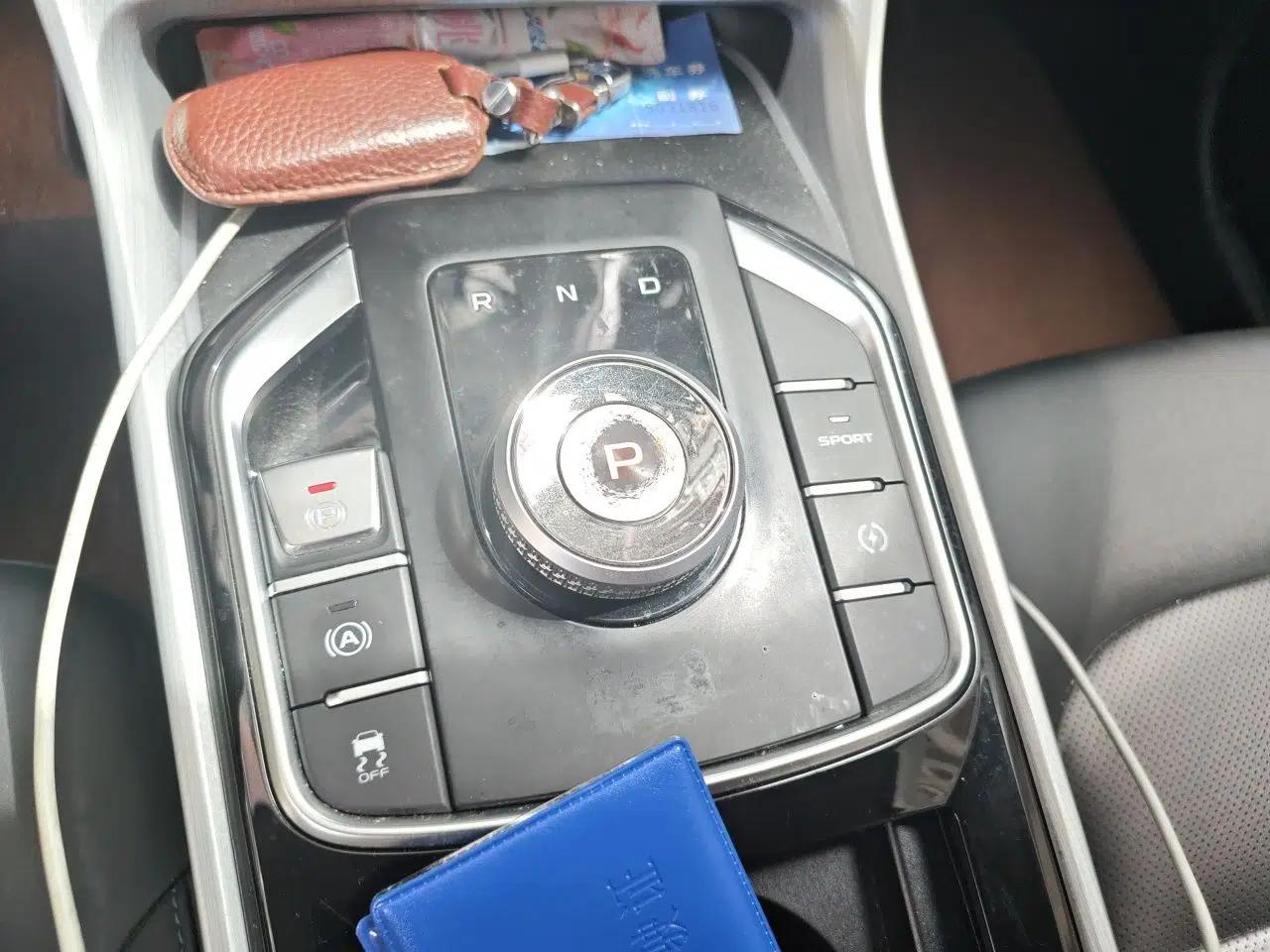 Geely Auto Emgrand GSe 2018 LingShang Model — миниатюра 14