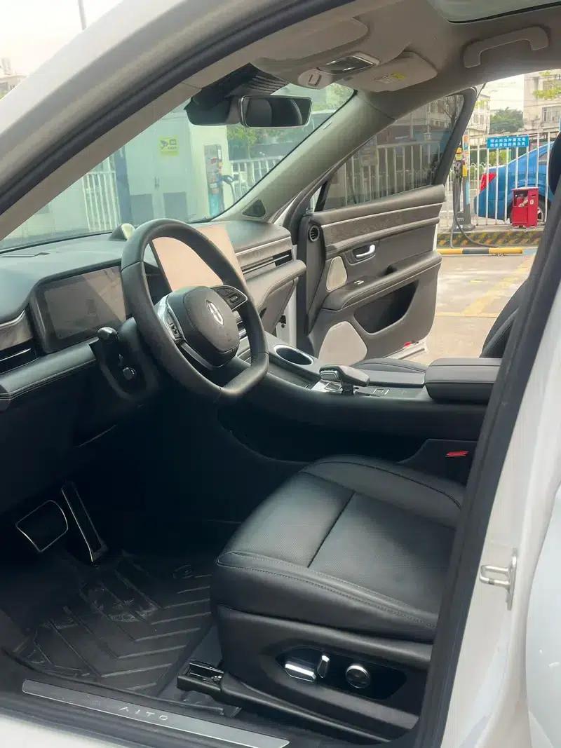 Wenjie M5 2022 Extended Range AWD Performance Edition — миниатюра 7