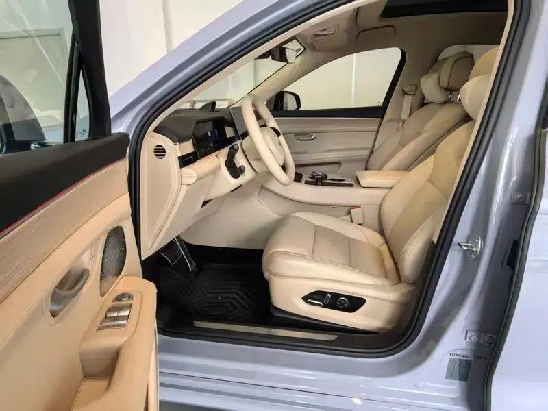 Wenjie M5 2024 Range Extended Max RS 4WD High-End Intelligent Driving Edition — миниатюра 12