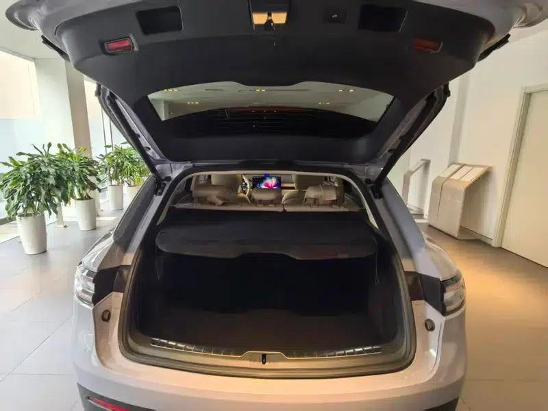 Wenjie M5 2024 Range Extended Max RS 4WD High-End Intelligent Driving Edition — миниатюра 16