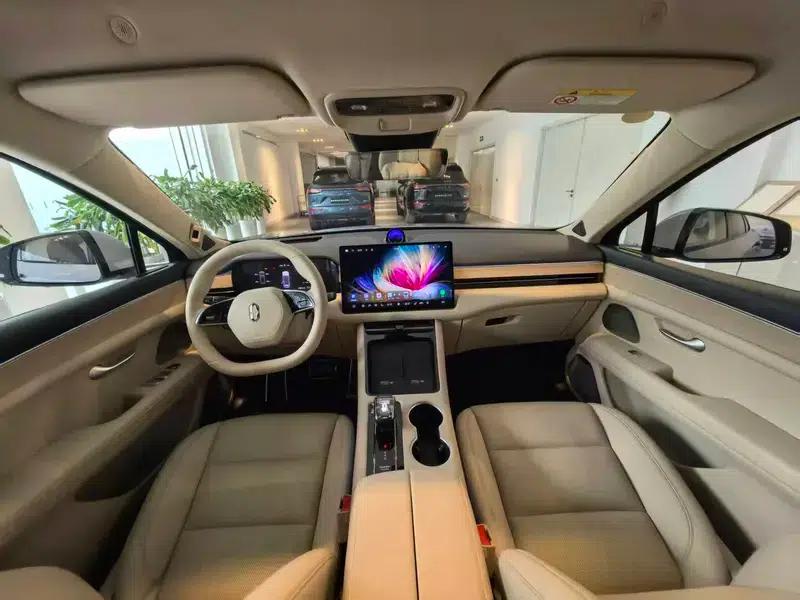 Wenjie M5 2024 Range Extended Max RS 4WD High-End Intelligent Driving Edition — миниатюра 8