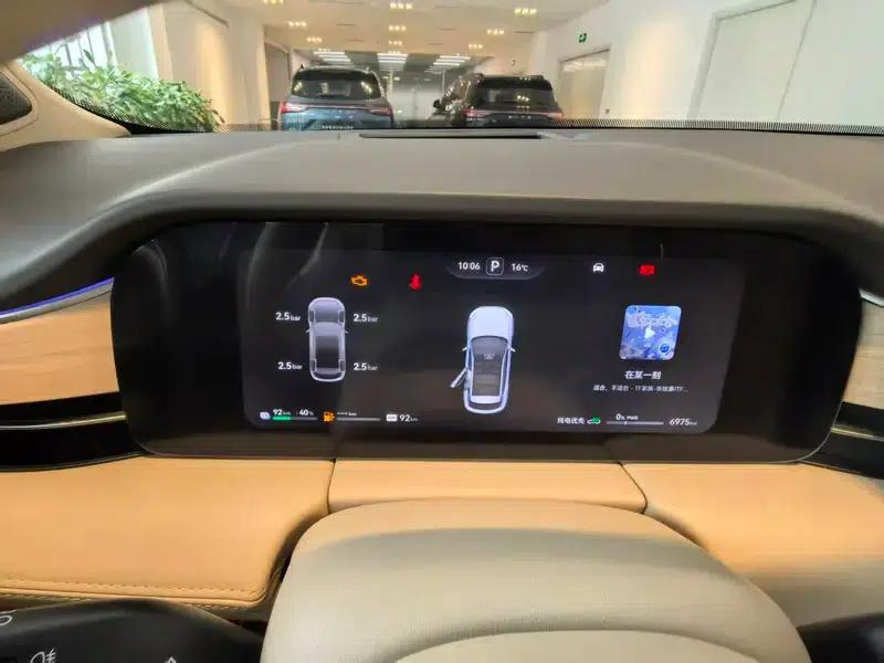 Wenjie M5 2024 Range Extended Max RS 4WD High-End Intelligent Driving Edition — миниатюра 10