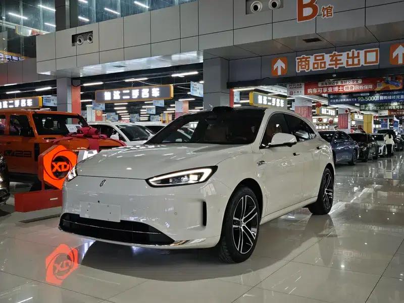 Wenjie M5 2025 Extended Range Ultra 4WD Version — миниатюра 1